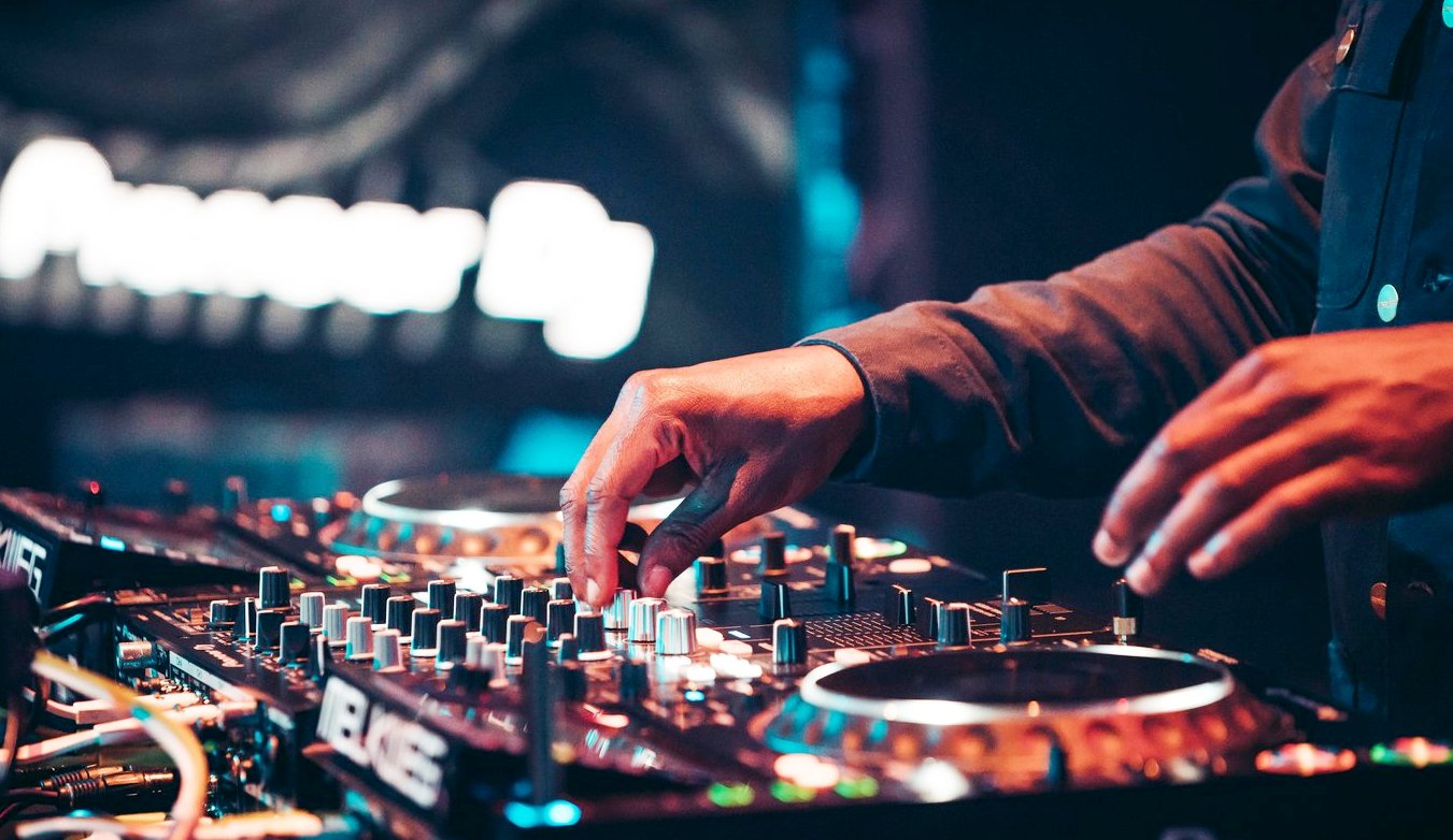 Radhe DJ Sound